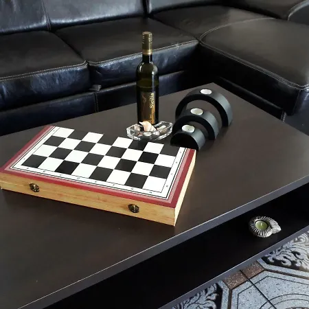 Blue House - синята къща ゲストハウス 3*