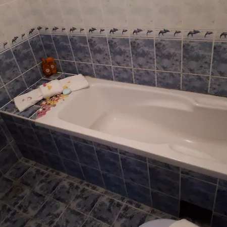 بيت ضيافة Blue House - синята къща *