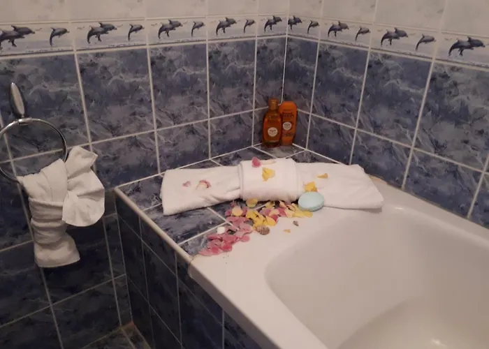 Blue House - синята къща Къща за гости 3*