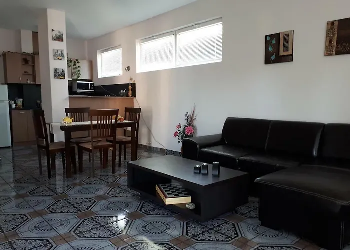 Blue House - синята къща 招待所